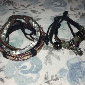 Set of three adjustable bracelets